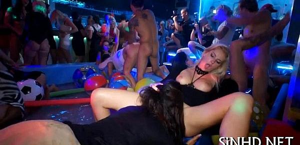  Cougar sex party